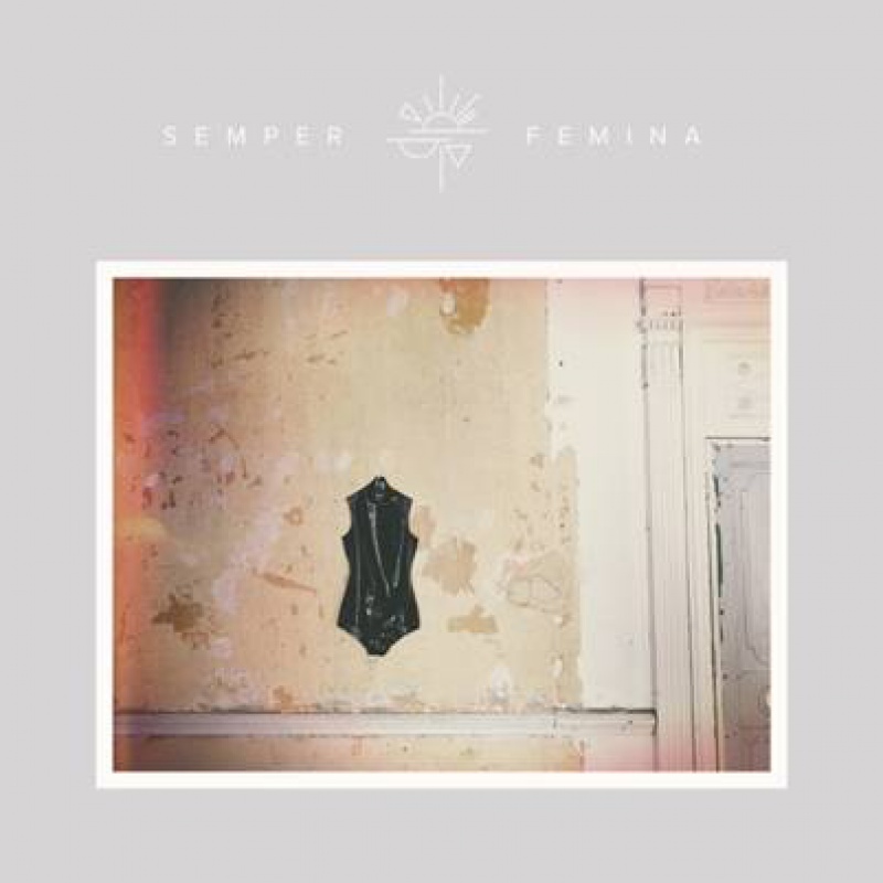 Laura Marling:  nowy utwór i zapowiedź albumu „Semper Femina”!