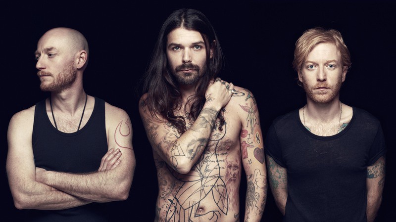 Posłuchaj nowych wersji utworów Biffy Clyro