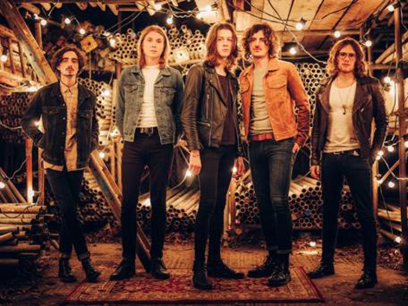 BLOSSOMS  PREMIERA PŁYTY „BLOSSOMS”  5 SIERPNIA!