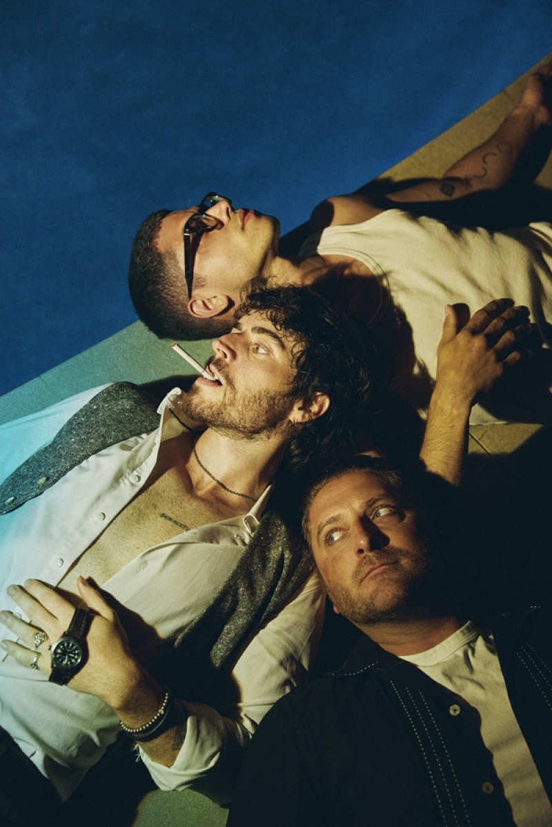 NICOTINE DOLLS PREZENTUJĄ NOWY SINGIEL „HERE TO CALIFORNIA”