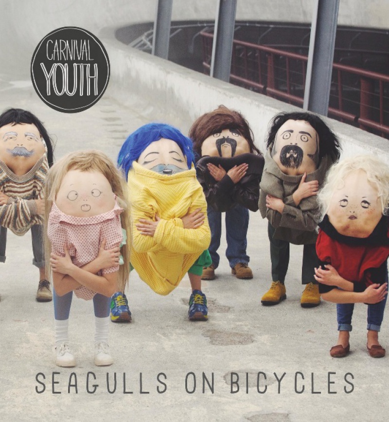 CARNIVAL YOUTH PREZENTUJE KLIP DO „SEAGULLS ON BICYCLES”