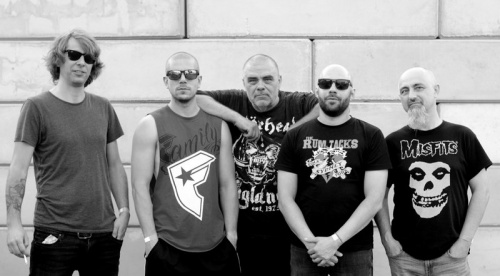 Wrocławska grupa punk-rockowa Prawda wydała nowy album studyjny "Tu Jest Prawda".