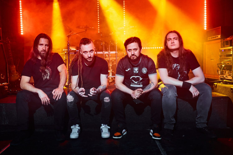 Polski thrashmetalowy zespół KOMUTATOR prezentuje nowy singiel „Inhuman Resources”