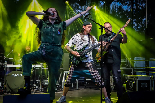 ATAN wypuszcza BESTIĘ - nowy numer i video zespołu.